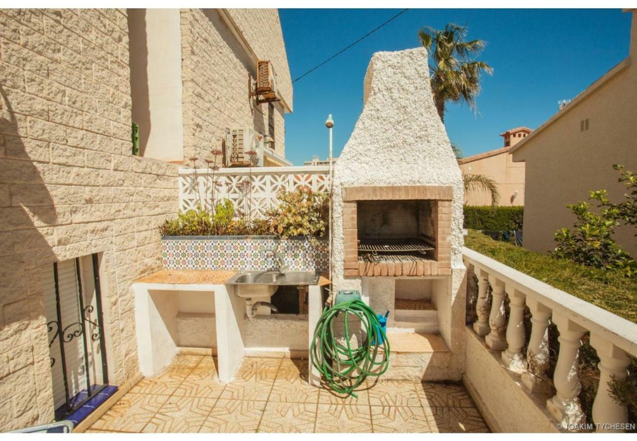 30 Beach House - Bbq & Terrace La Mata  Esterno foto