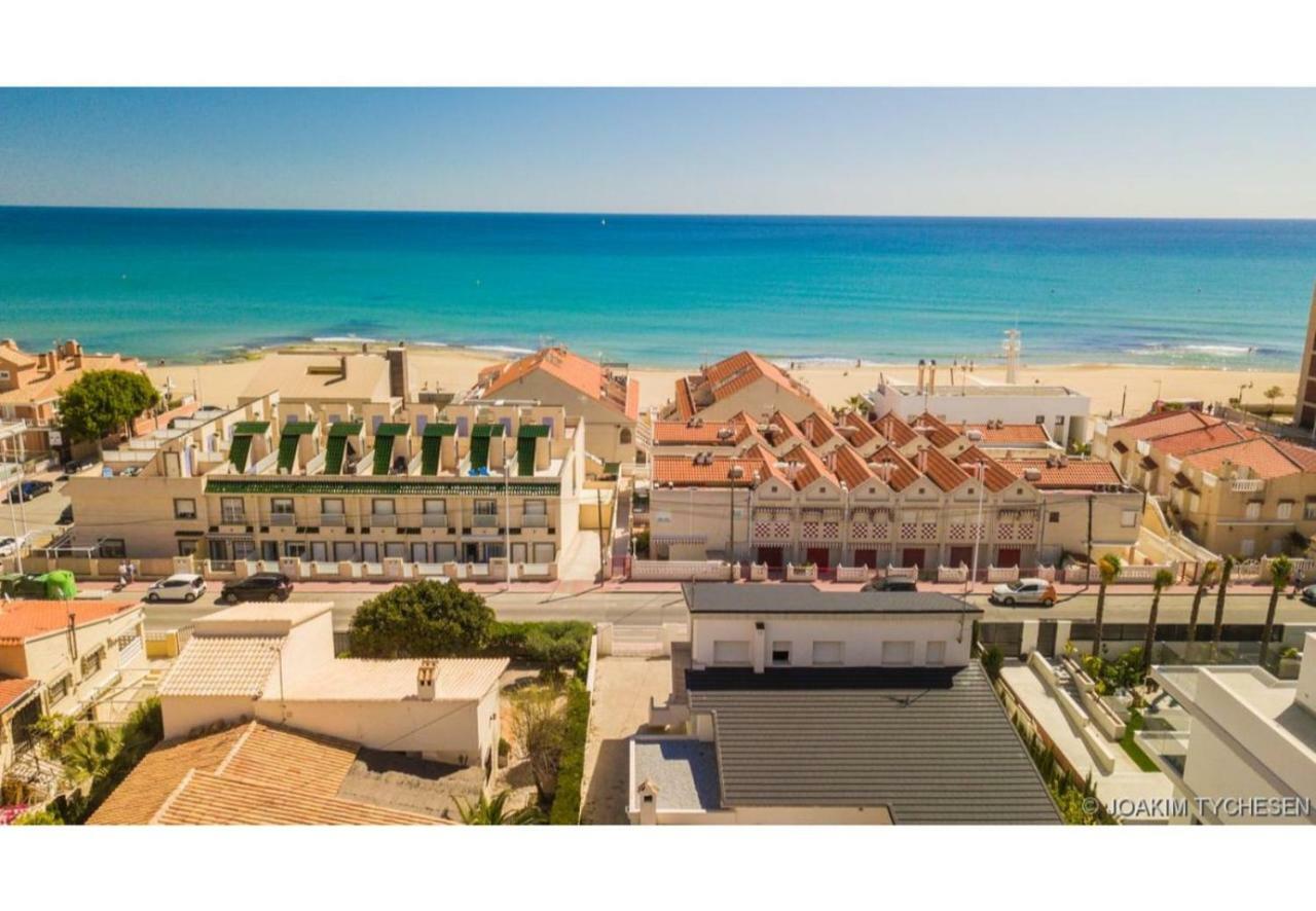 30 Beach House - Bbq & Terrace La Mata  Esterno foto